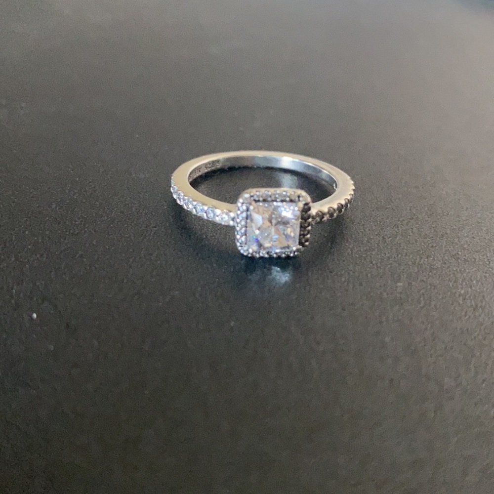 Ring - Picture 3 of 3